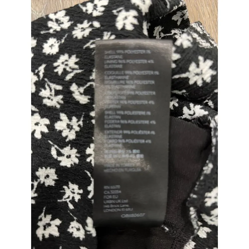 Free People Black White Floral Puff Sleeve Crop Top Womens Small Cottagecore